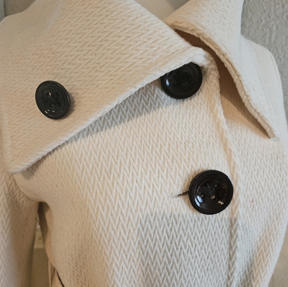 Soia & Kyo cream heavy belted wool coat size small - Picture 3 of 12